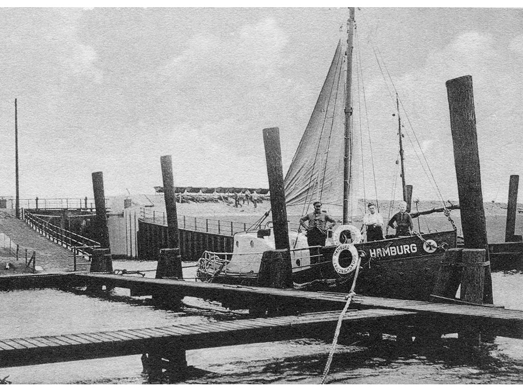 historische ansichtskarte nr  3  motorrettungsboot hamburg